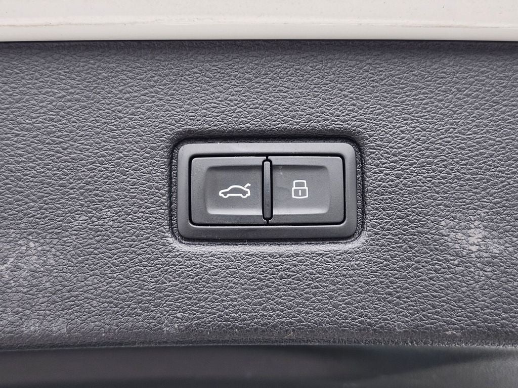 2023 Audi Q7 55 Premium Plus quattro