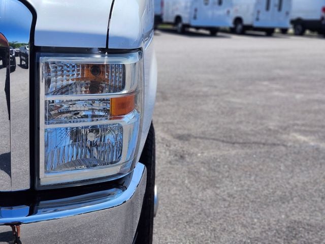 2012 Ford E-350SD XLT