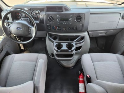 2012 Ford E-350SD XLT