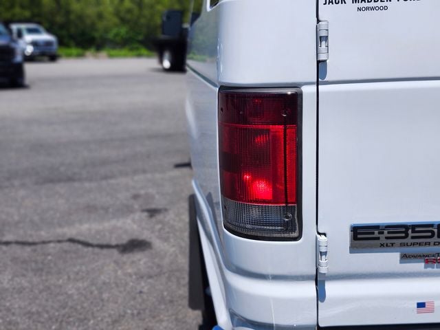 2012 Ford E-350SD XLT