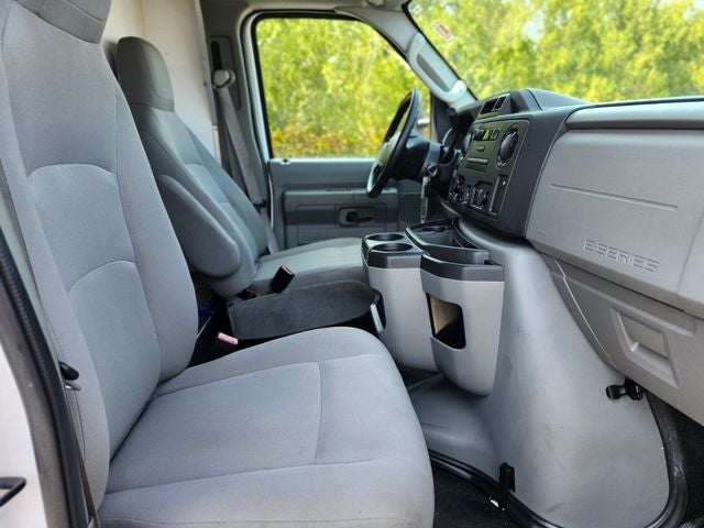 2015 Ford E-350SD Base Cutaway