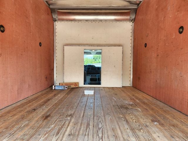 2015 Ford E-350SD Base Cutaway