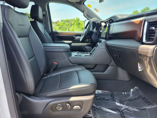 2025 GMC Sierra 2500HD Denali
