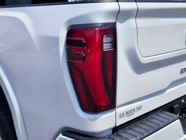 2025 GMC Sierra 2500HD Denali