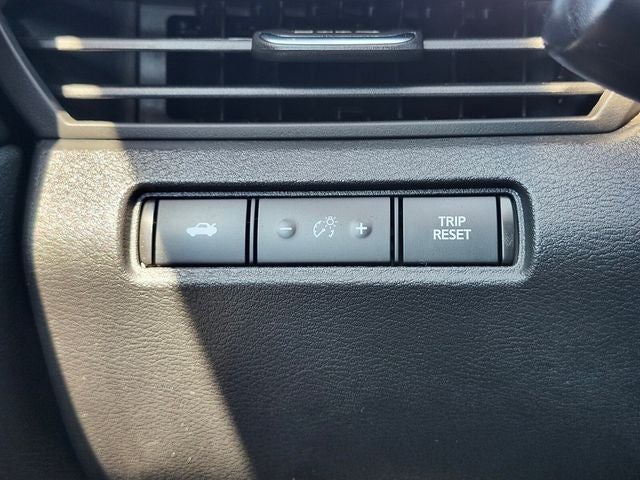 2021 Nissan Altima 2.0 SR