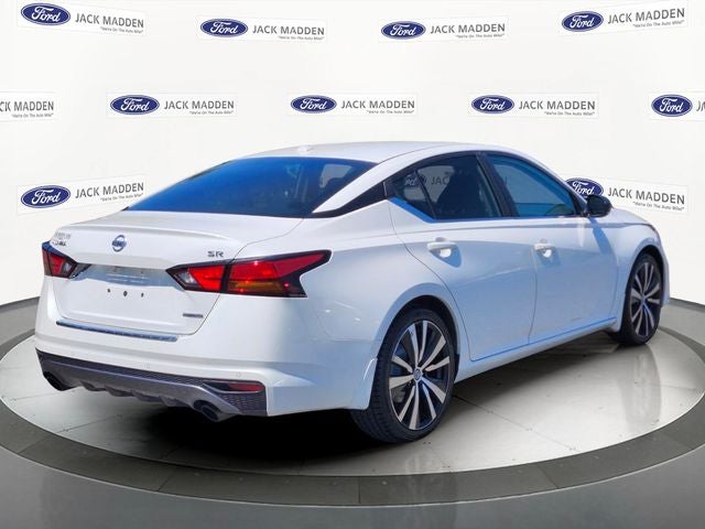 2021 Nissan Altima 2.0 SR