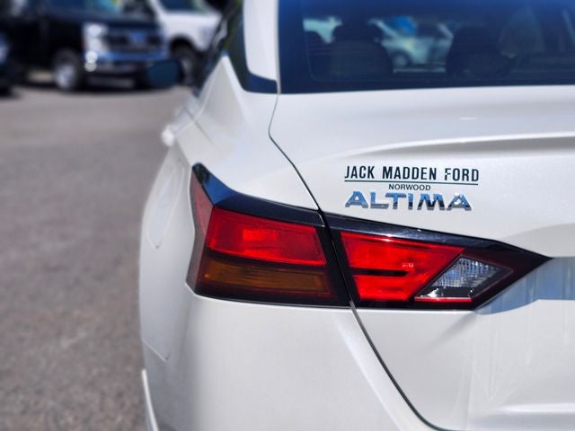 2021 Nissan Altima 2.0 SR