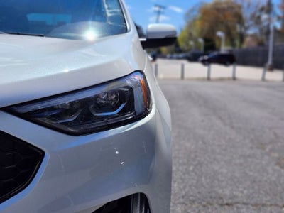 2022 Ford Edge ST
