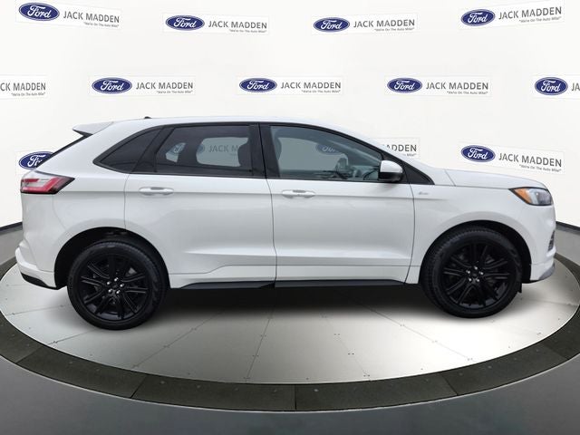 2022 Ford Edge ST Line