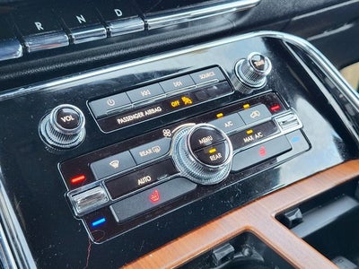 2019 Lincoln Navigator L Select