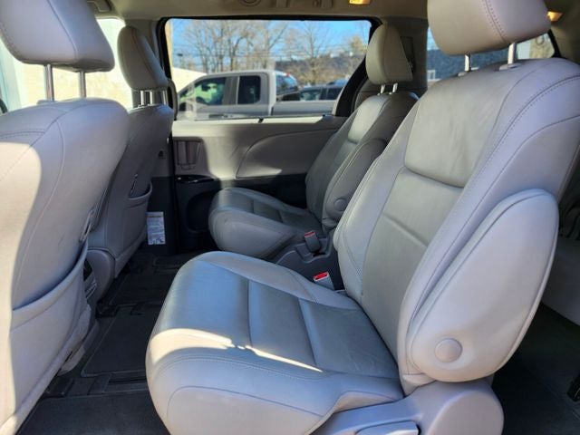 2018 Toyota Sienna XLE Premium 7 Passenger