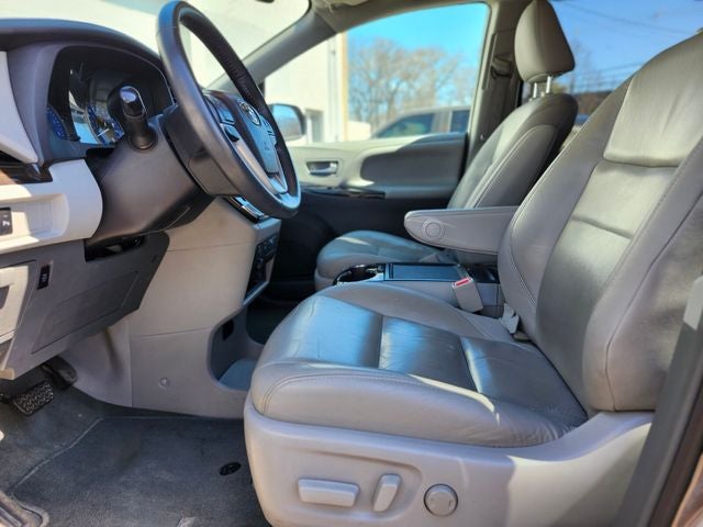 2018 Toyota Sienna XLE Premium 7 Passenger