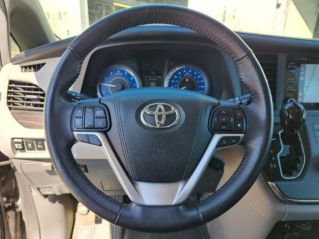 2018 Toyota Sienna XLE Premium 7 Passenger