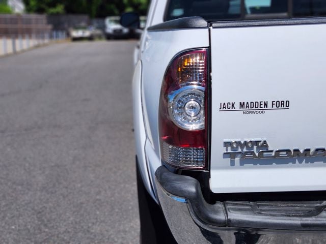 2015 Toyota Tacoma Base