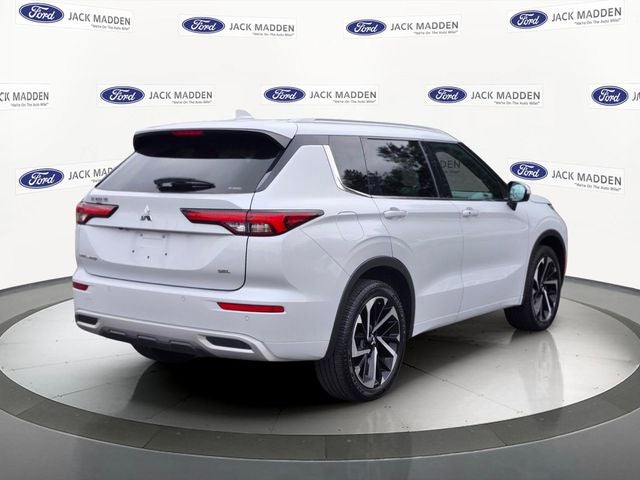2022 Mitsubishi Outlander SEL