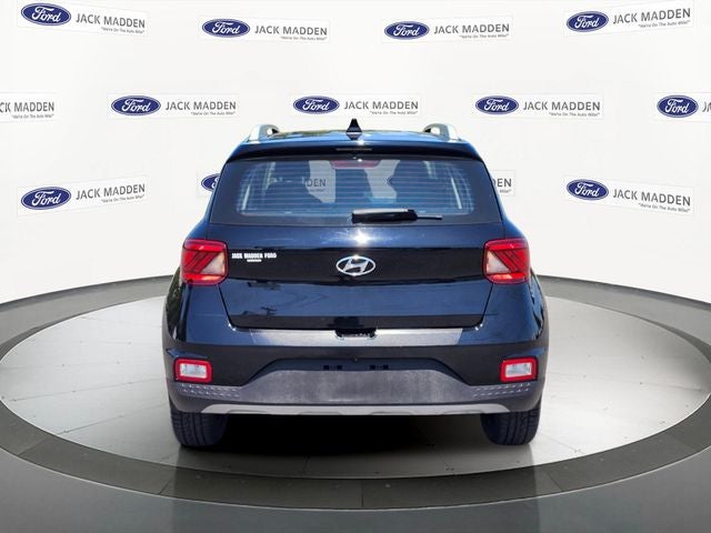 2022 Hyundai Venue SEL