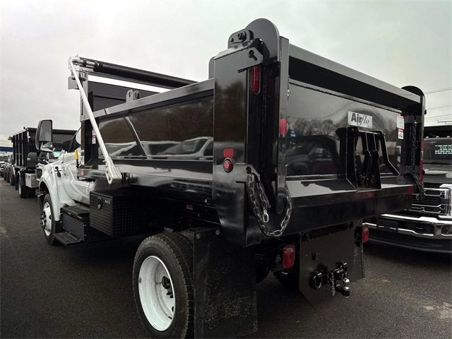 2025 Ford F-650SD Base