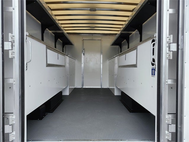 2026 Ford E-350SD Base Cutaway