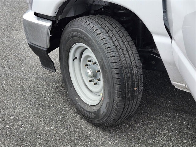 2026 Ford E-350SD Base Cutaway