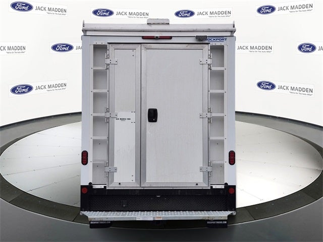 2026 Ford E-350SD Base Cutaway