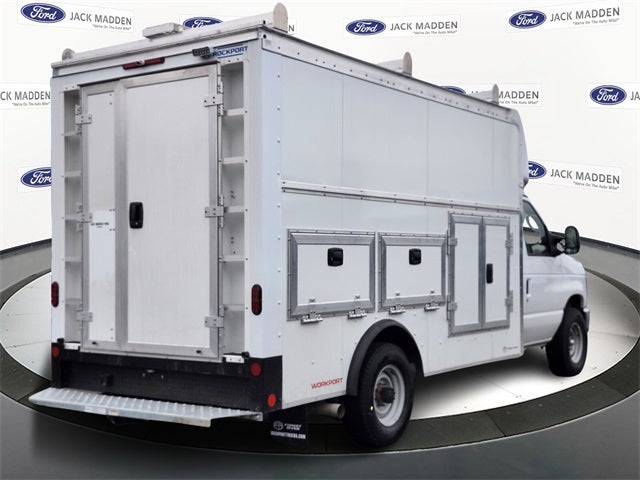 2026 Ford E-350SD Base Cutaway