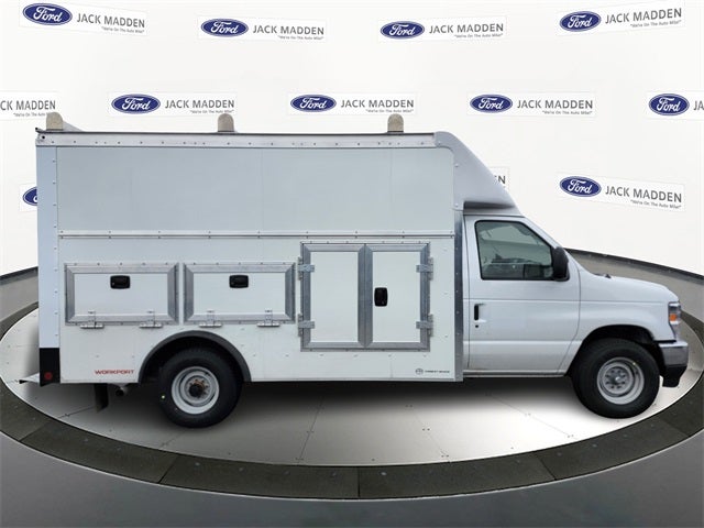 2026 Ford E-350SD Base Cutaway