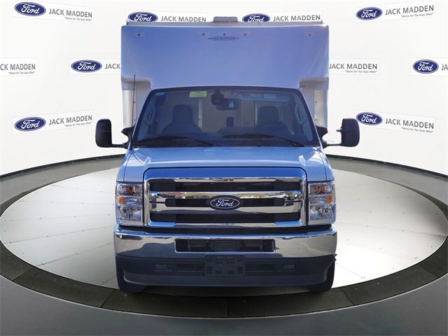 2026 Ford E-350SD Base Cutaway