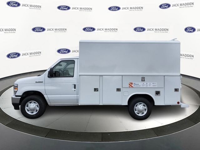 2026 Ford E-350SD Base Cutaway