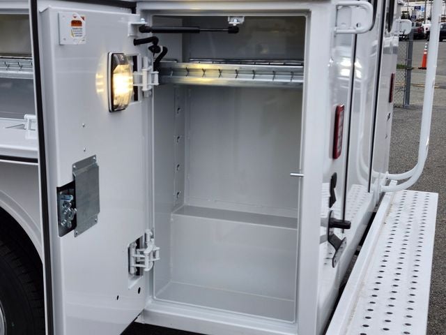 2026 Ford E-350SD Base Cutaway