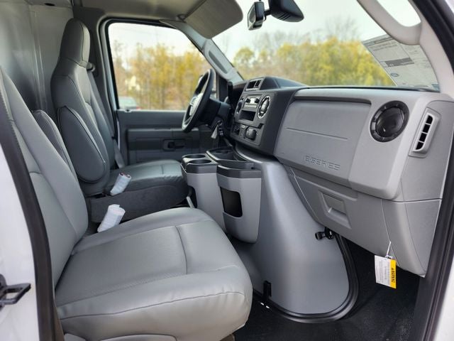 2026 Ford E-350SD Base Cutaway