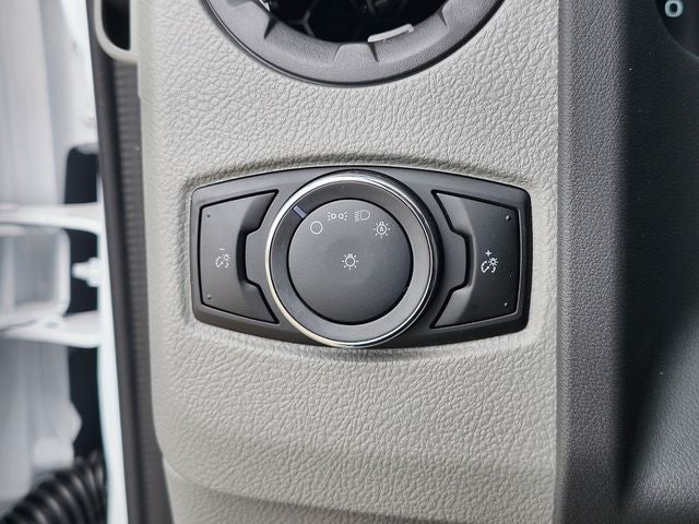 2026 Ford E-350SD Base Cutaway