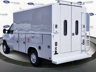 2026 Ford E-350SD Base Cutaway