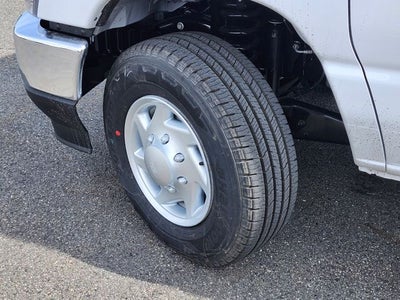 2026 Ford E-350SD Base Cutaway