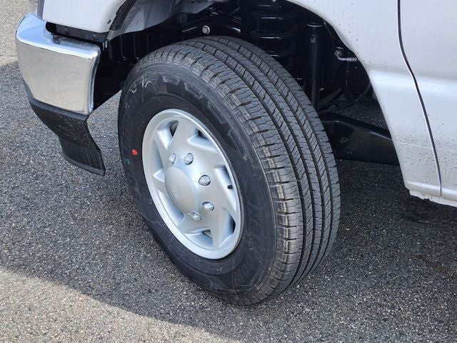 2026 Ford E-350SD Base Cutaway