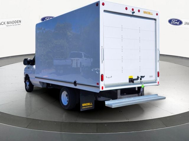 2027 Ford E-350SD Base Cutaway