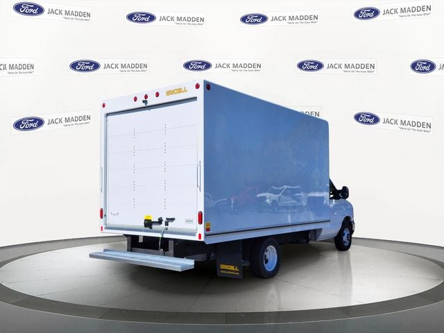 2027 Ford E-350SD Base Cutaway