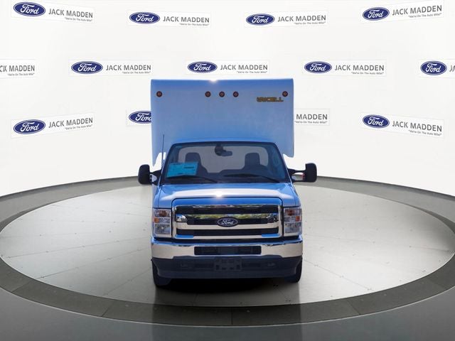 2027 Ford E-350SD Base Cutaway