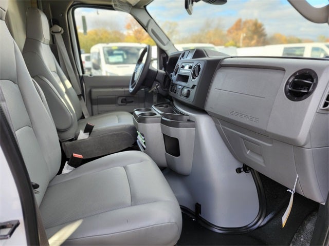 2026 Ford E-350SD Base Cutaway