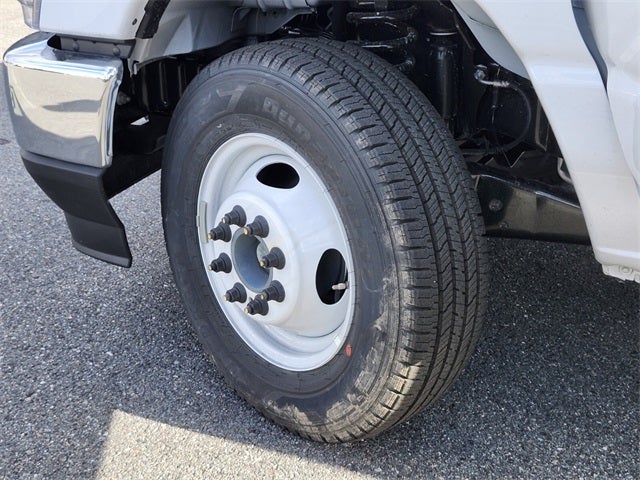 2026 Ford E-350SD Base Cutaway