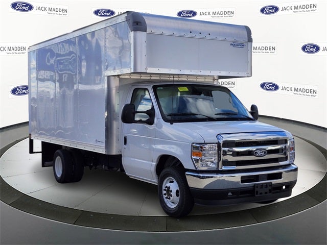 2026 Ford E-350SD Base Cutaway