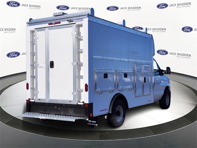 2026 Ford E-350SD Base Cutaway