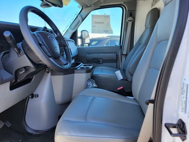 2026 Ford E-350SD Base Cutaway