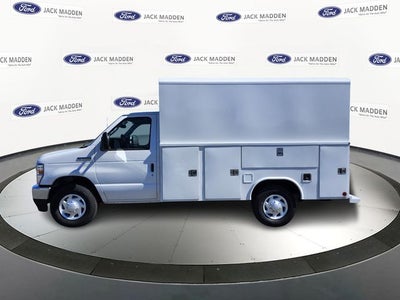 2026 Ford E-350SD Base Cutaway