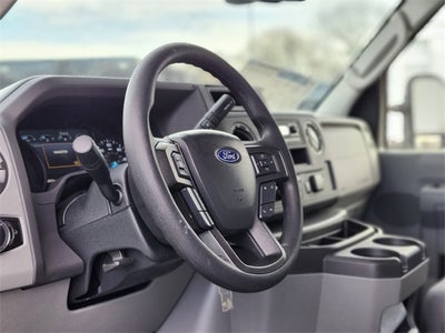 2026 Ford E-450SD Base DRW