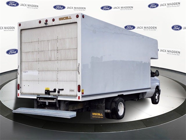 2026 Ford E-450SD Base DRW
