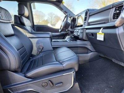 2025 Ford F-350SD Platinum