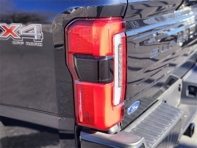 2025 Ford F-350SD Platinum