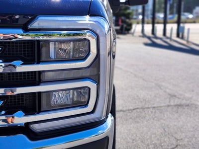 2027 Ford F-350SD Lariat