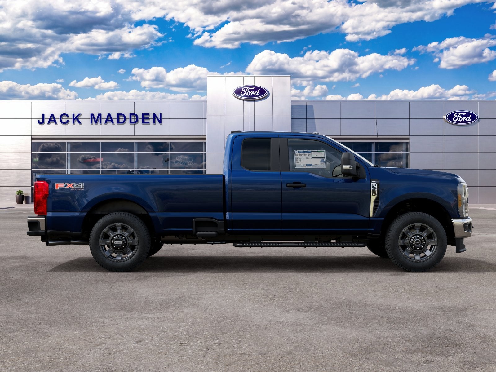 2027 Ford F-350SD XLT