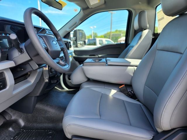 2027 Ford F-350SD XL